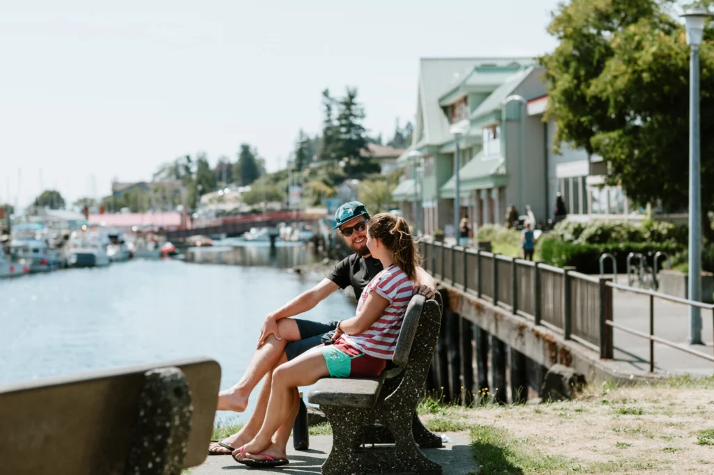 Robert Ostler Park Couple On A Bench | Destination Campbell River