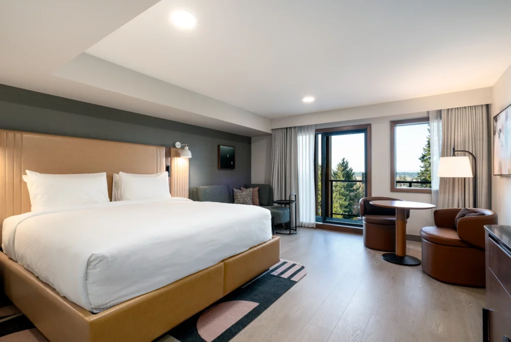Naturally Pacific Resort guest room | Destination Campbell River