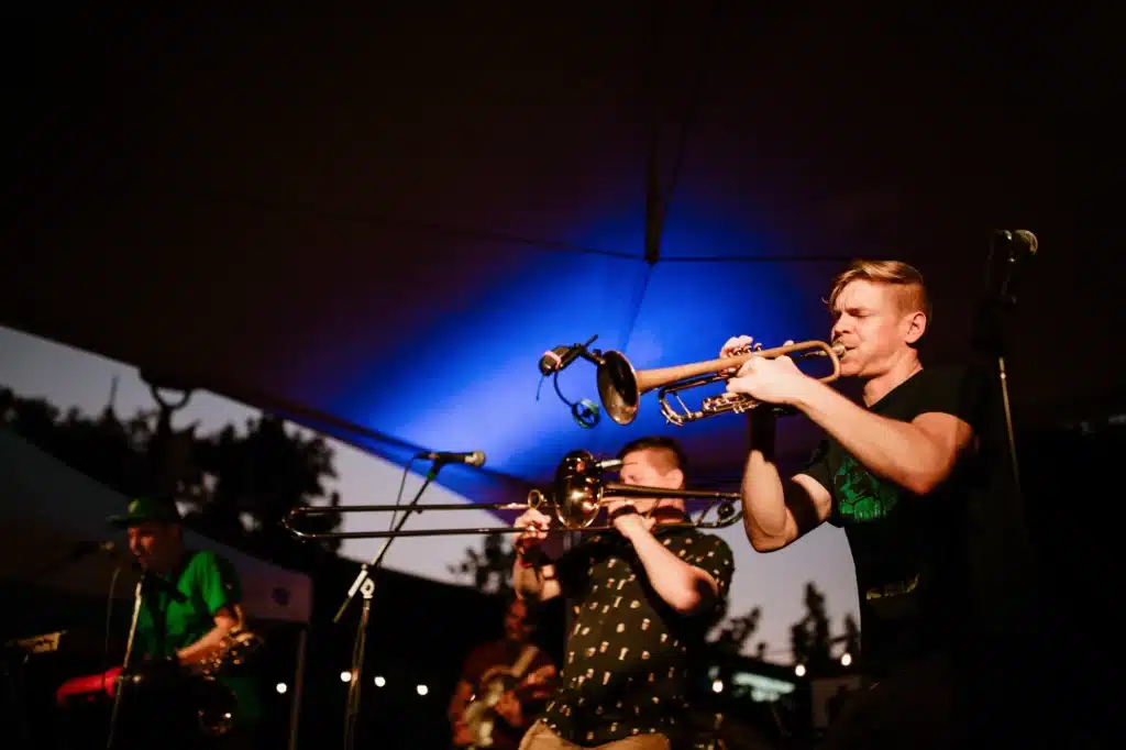 Live Music Performance on Campbell River Streets | Bluetree Photography | Destination Campbell River