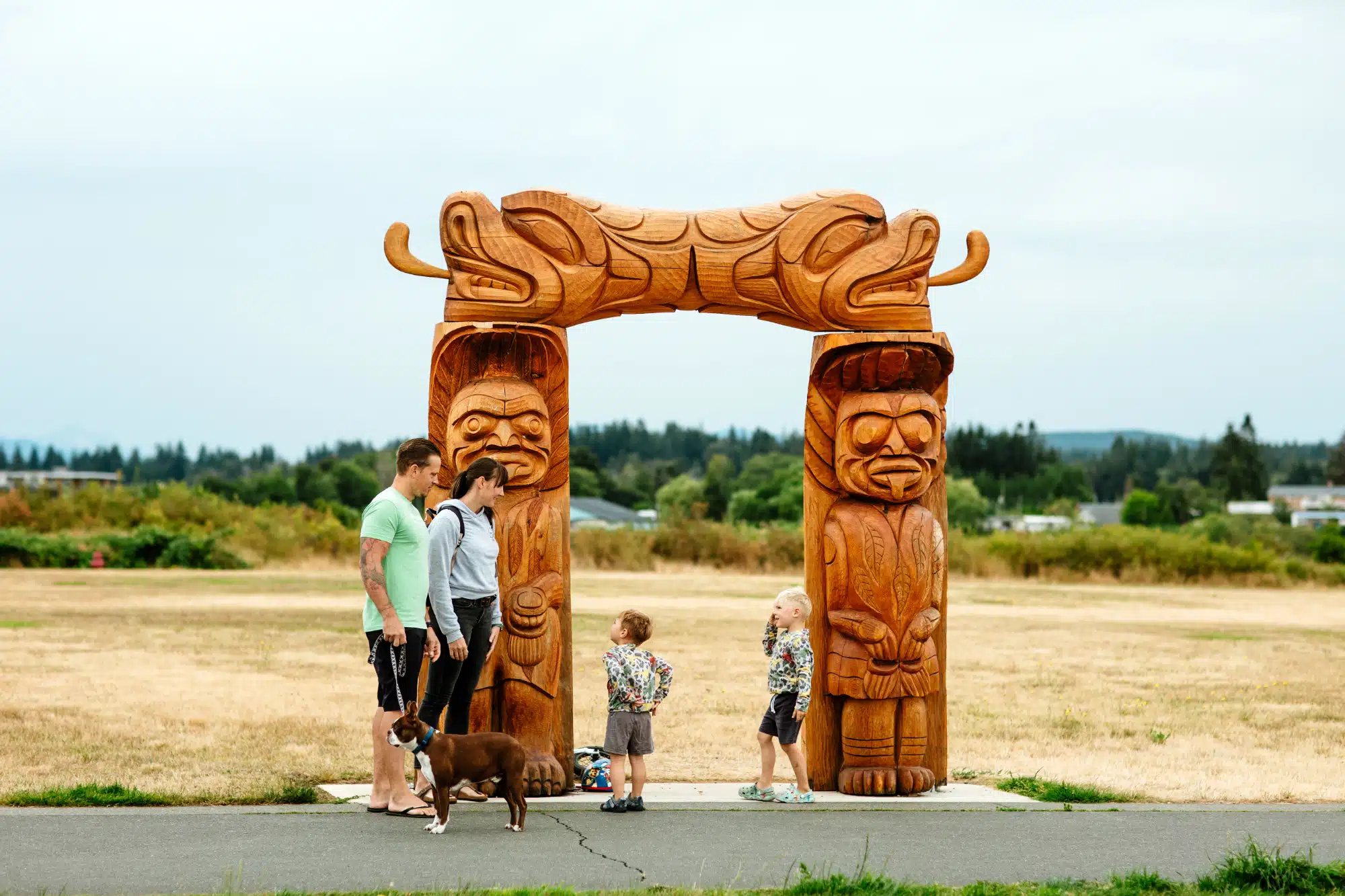 Visitors with Arch on ʔuxstalis Tyee Spit | Bluetree Photography | Destination Campbell River